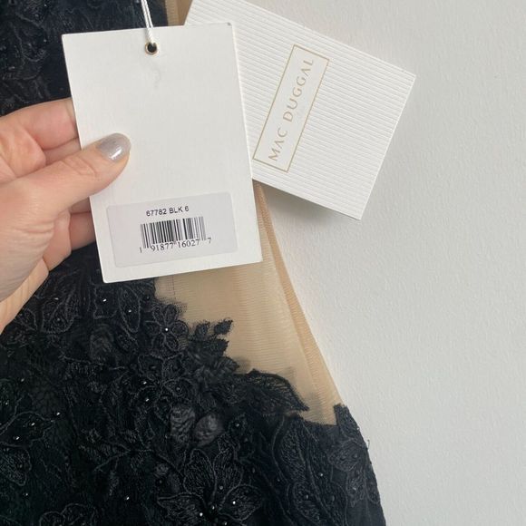 Mac Duggal 67782 Feather Cap Sleeve Lace Floral Applique Embellished Gown SIze 6 - Picture 13 of 14